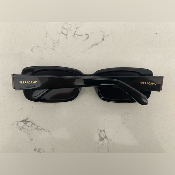 Salvatore Ferragamo Black Rectangular Women’s Sunglasses main image 6